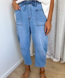Camilla Crop Barrel Leg Jeans - Light Denim