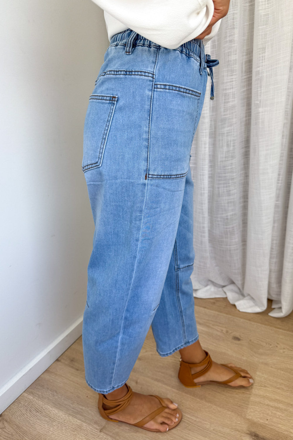 Camilla Crop Barrel Leg Jeans - Light Denim - Image 5