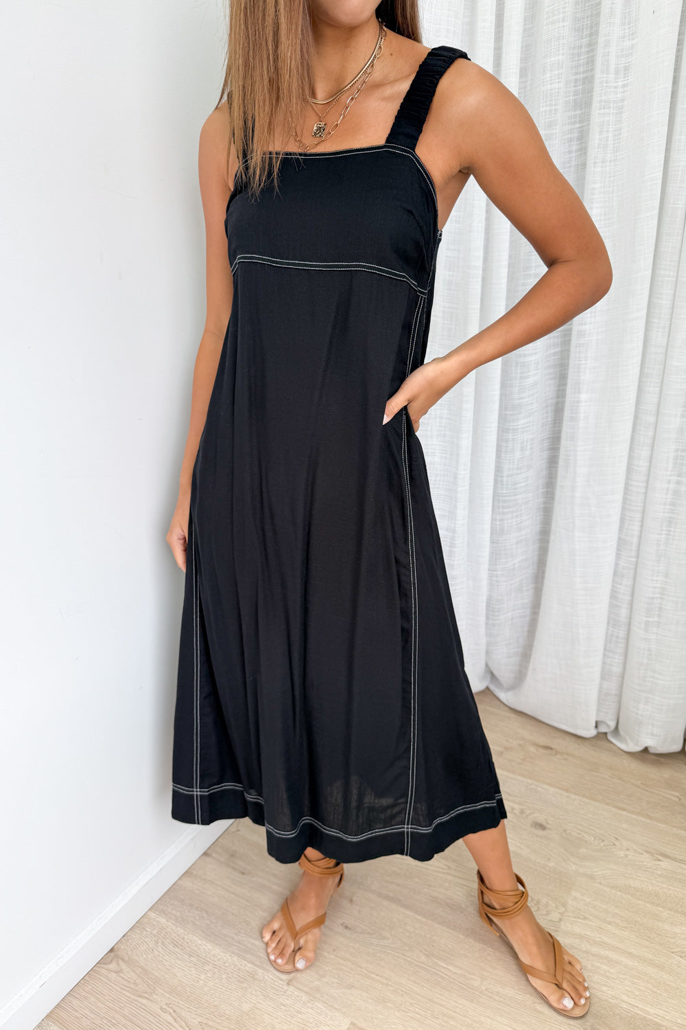 Elara Dress - Image 2