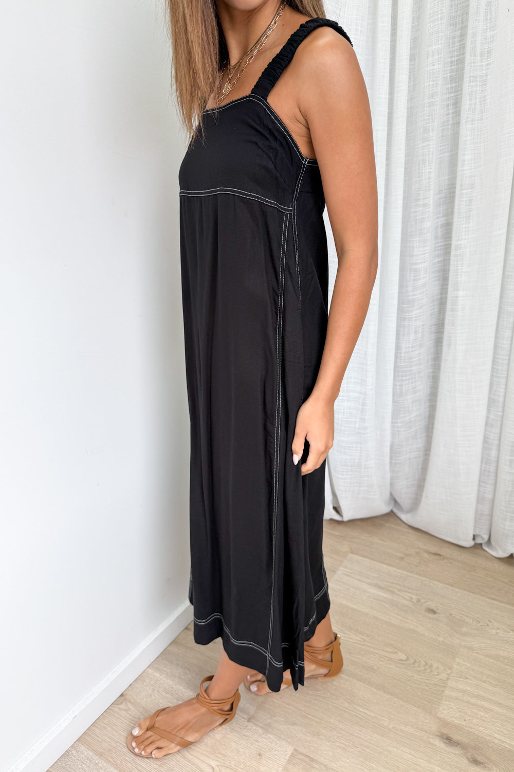 Elara Dress - Image 4