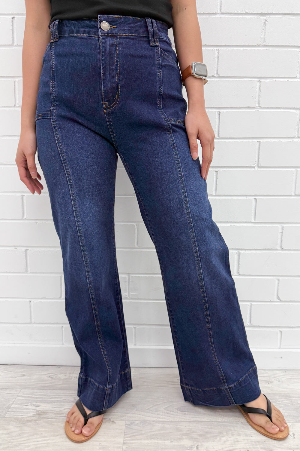 Leorene Wide Leg Petite Jeans - Dark Denim - Image 3