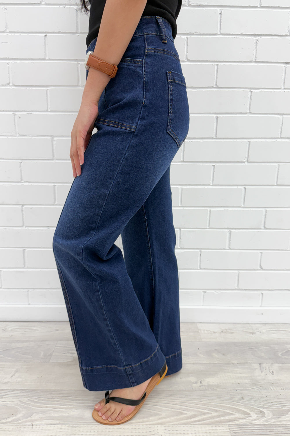 Leorene Wide Leg Petite Jeans - Dark Denim - Image 4