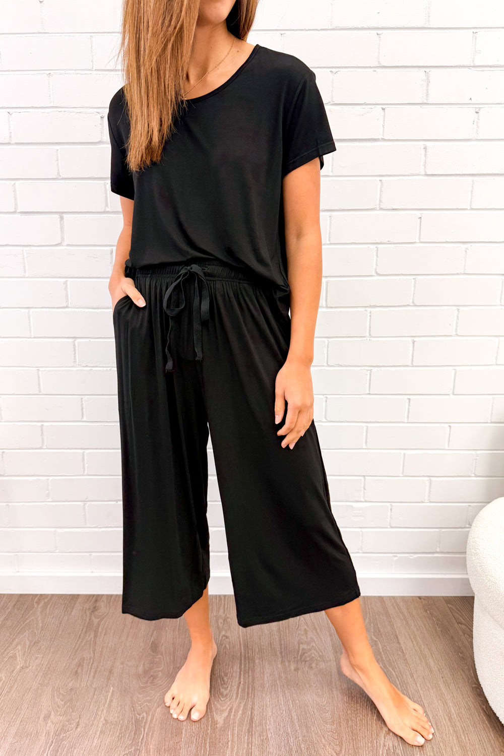 The Comfiest PJs Tee & Cropped Pants Set - Black - Image 5