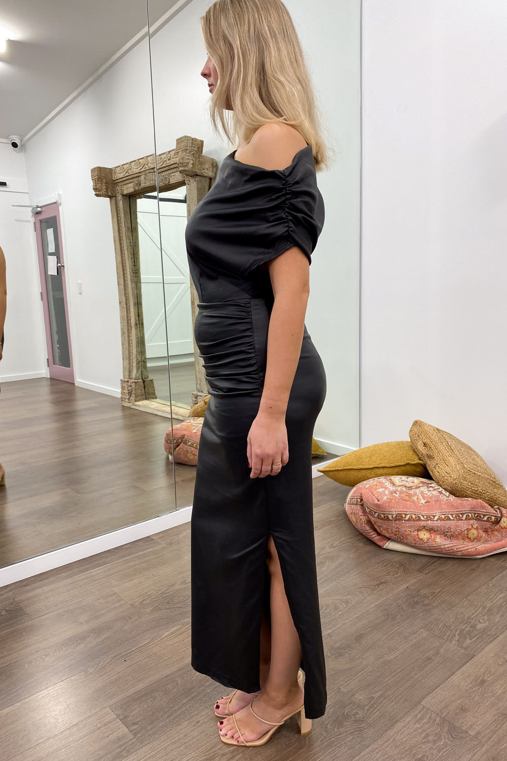 The Liquid Dress - Image 3