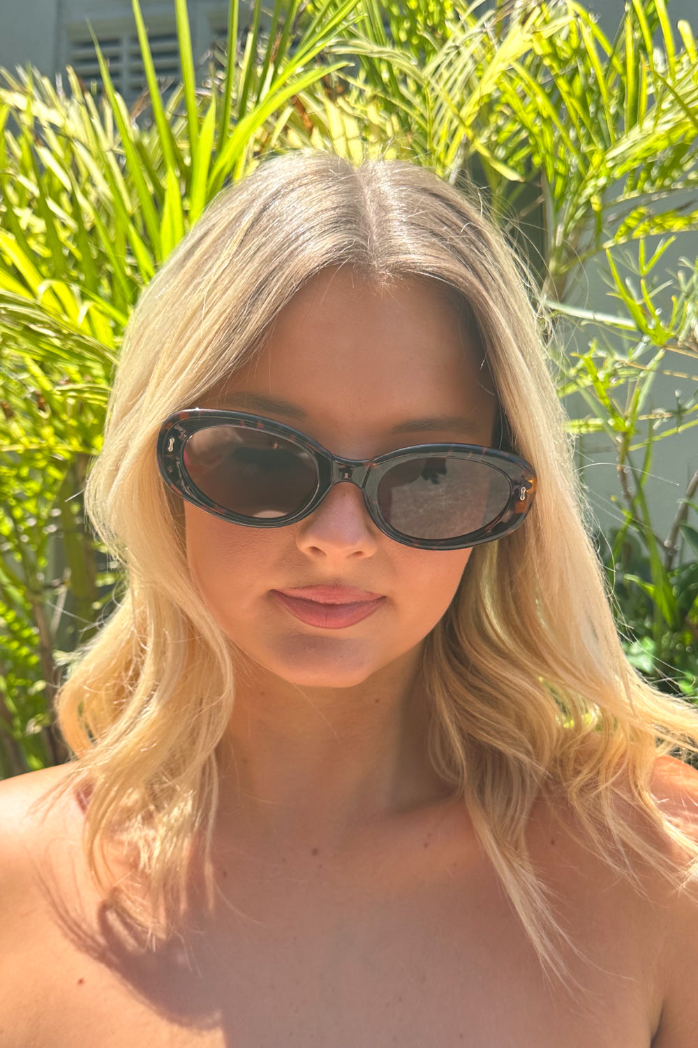 The Slimline Foldie Sunglasses - Image 2